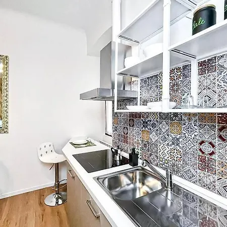 Lägenhet Luxury Stazione Centrale Elegante Loft
