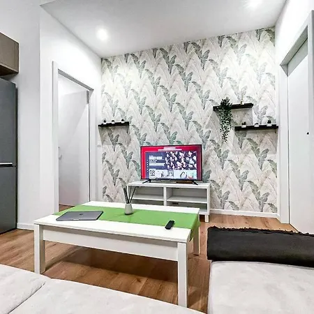 Lägenhet Luxury Stazione Centrale Elegante Loft