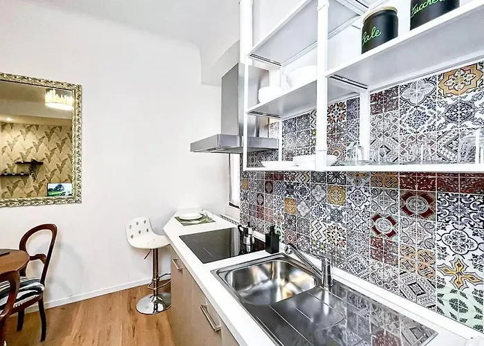 Lägenhet Luxury Stazione Centrale Elegante Loft