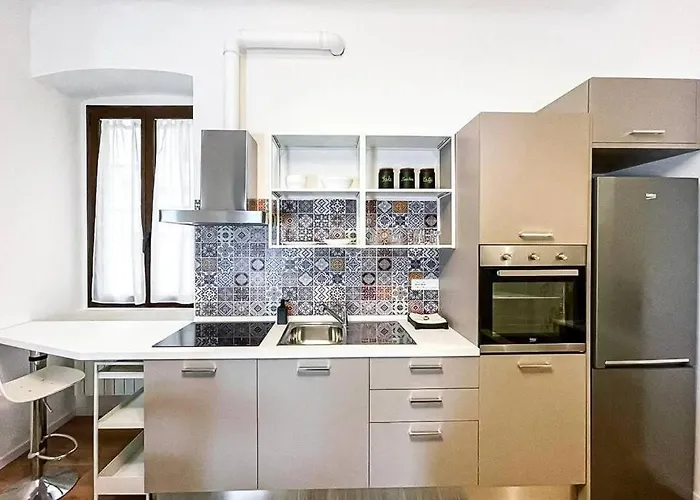 Luxury Stazione Centrale Elegante Loft Lägenhet Trieste