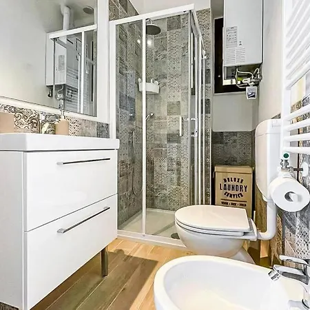 Luxury Stazione Centrale Elegante Loft Апартаменты *